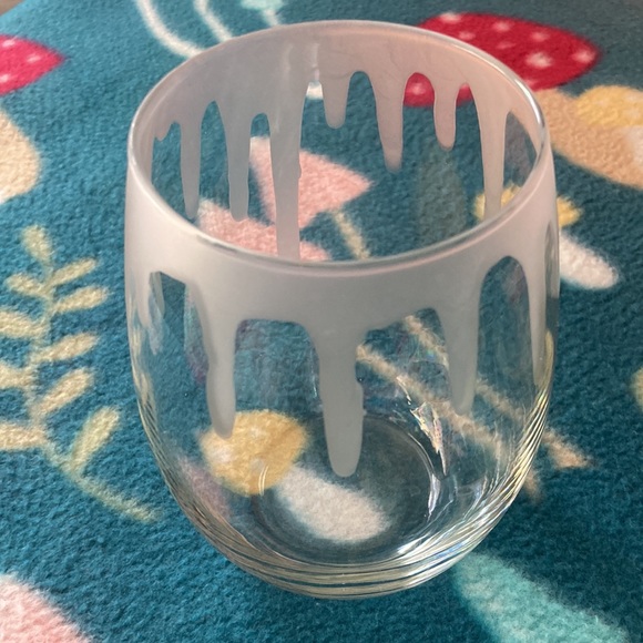 Drip Stemless Wine Glass - Picture 2 of 5